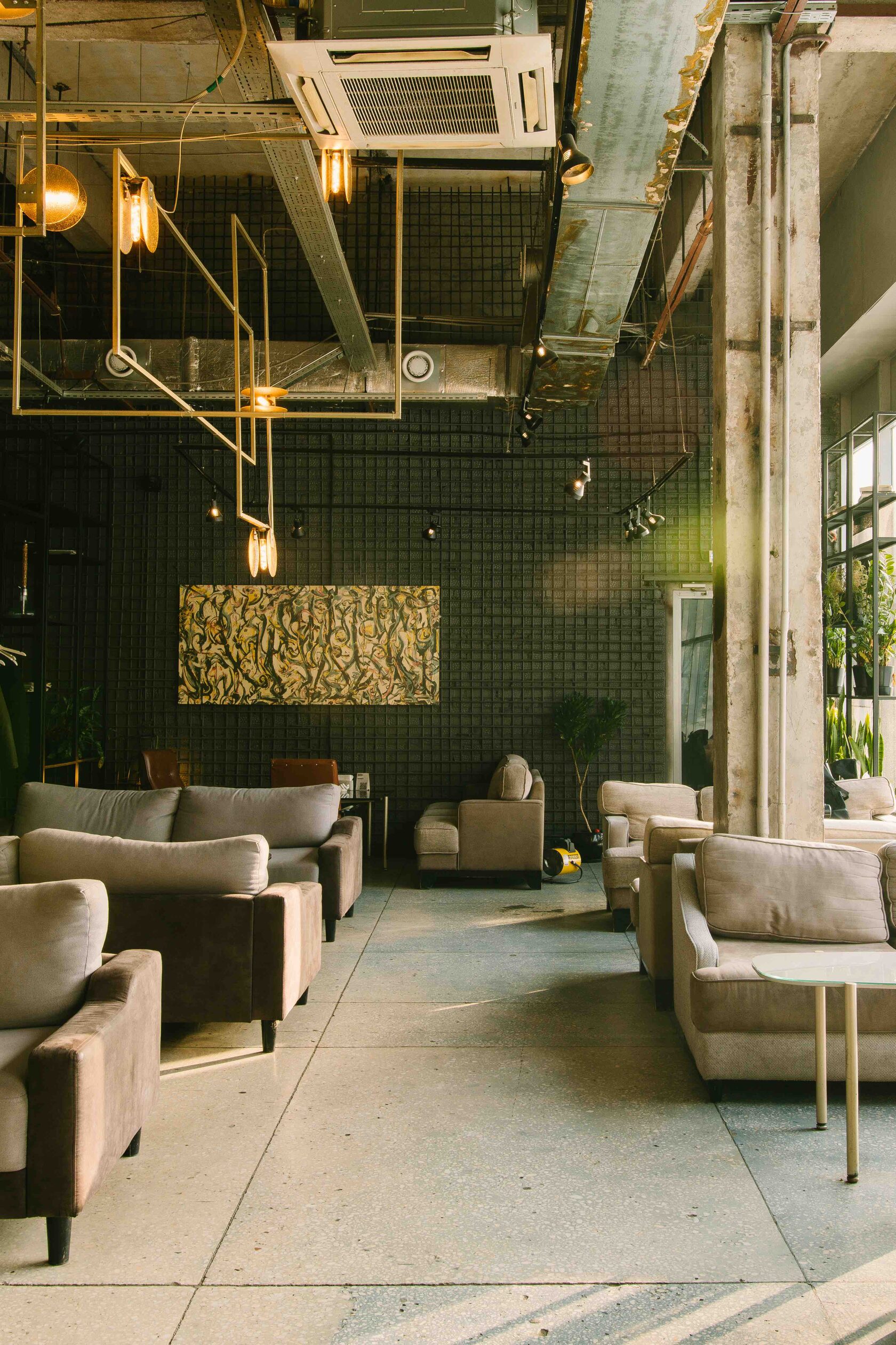 Лаунж-лофт Hookahplace The Loft в Ижевске — зона отдыха
